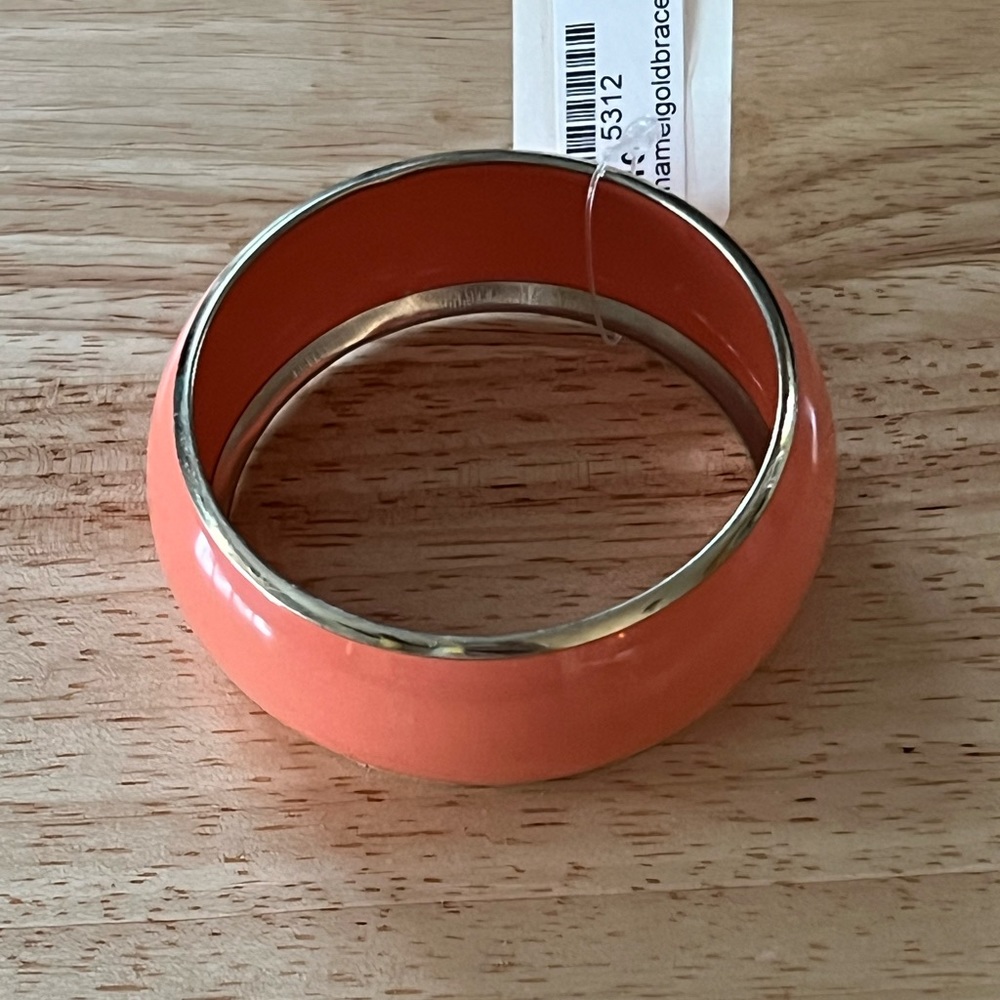 Wide coral bracelet